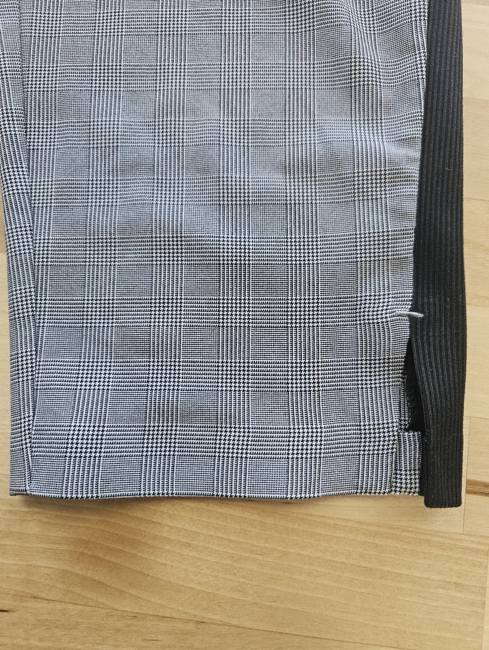 ATHLETA Brooklyn Glen Plaid Pull On Pant Sz 10T Gray Black Travel Athleisure - Picture 14 of 16